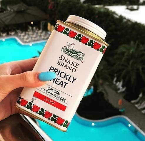 Snake Brand Prickly Heat Cooling Powder, 2-Pack (Classic, 140g) - Image 4